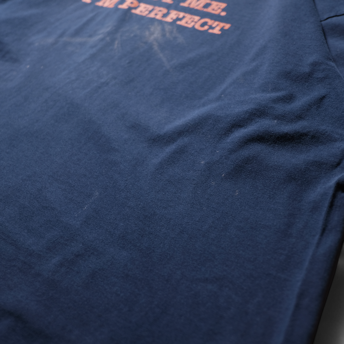 00s Message Tee "TRUST ME. I'M PERFECT"