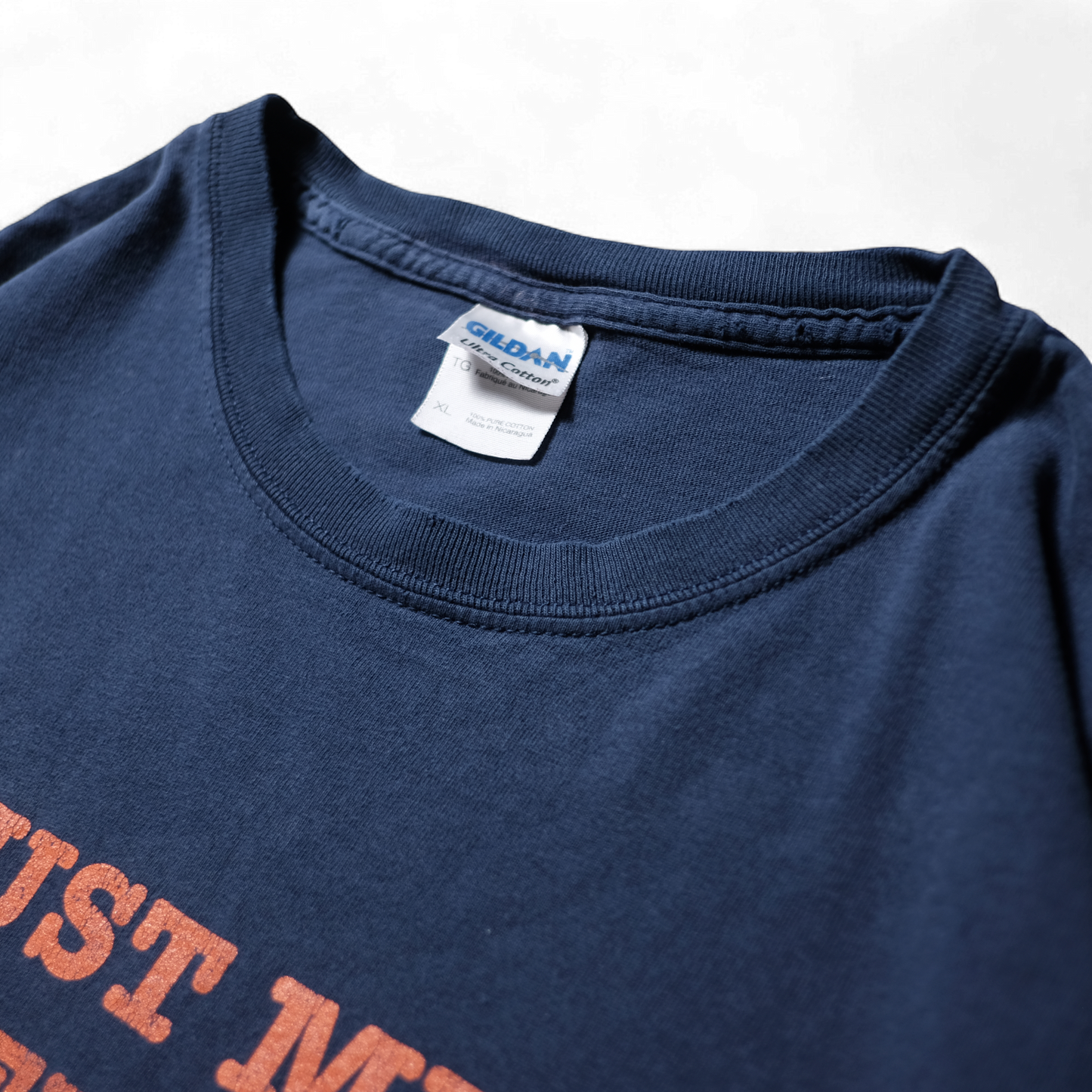 00s Message Tee "TRUST ME. I'M PERFECT"