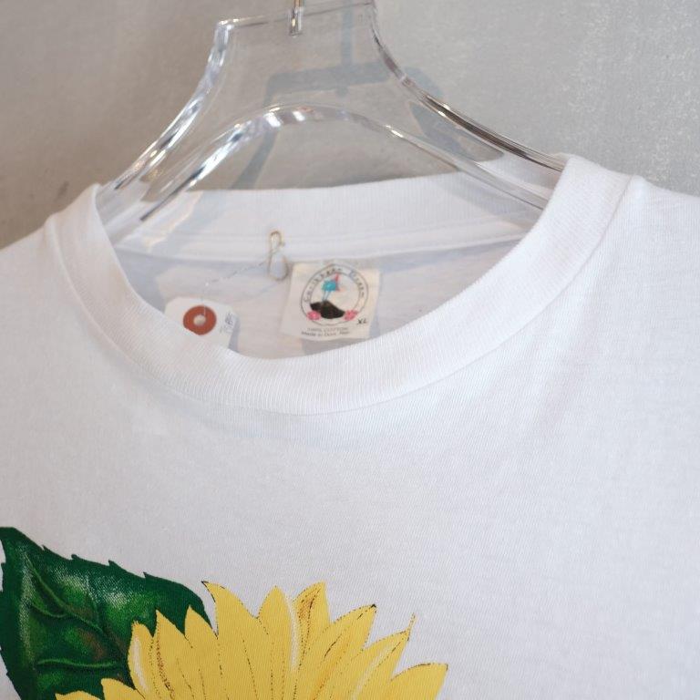 90s Art Tee "Sunflower"⠀