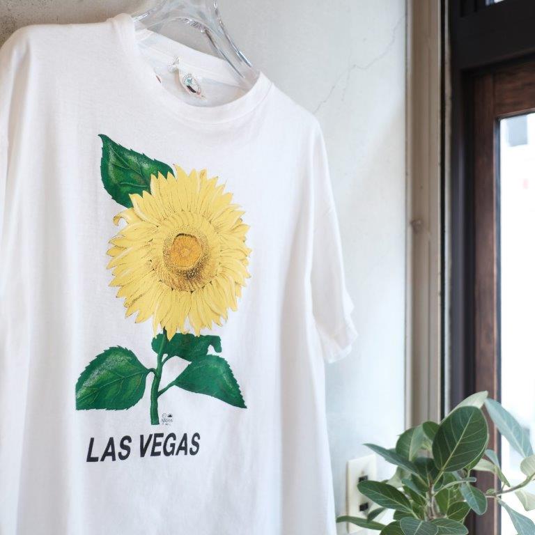 90s Art Tee "Sunflower"⠀