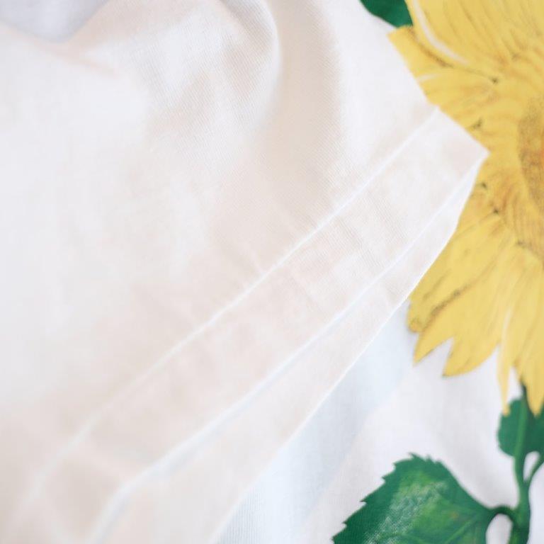 90s Art Tee "Sunflower"⠀