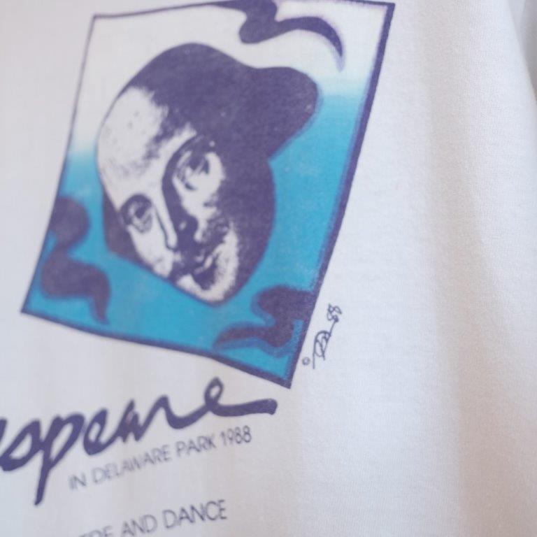 90s "Shakespeare" Tee⠀