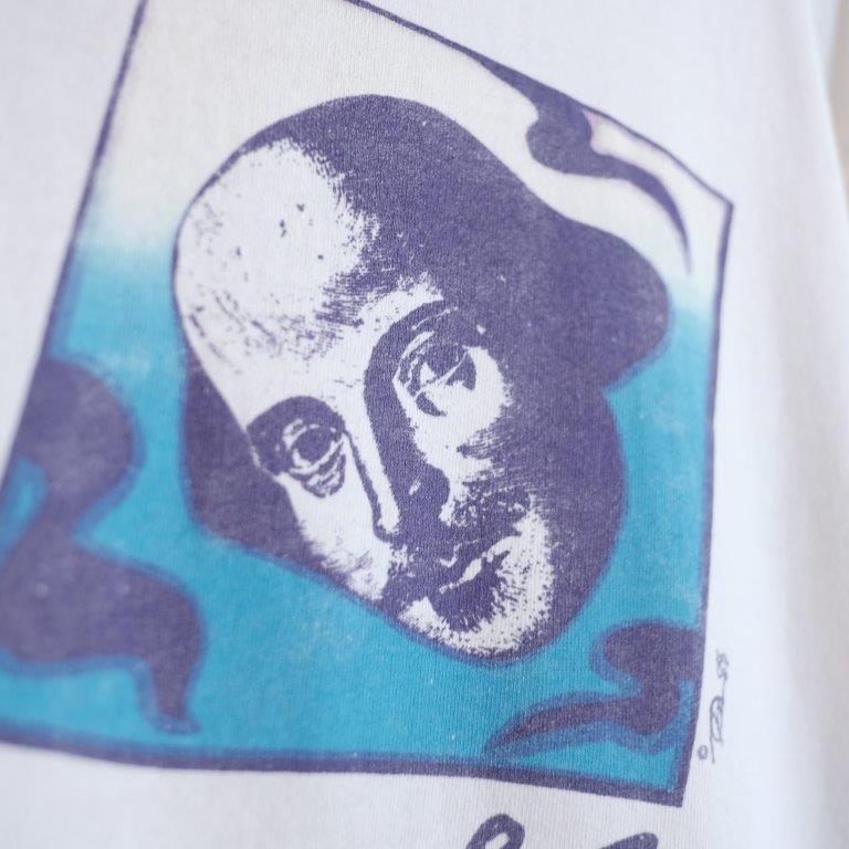 90s "Shakespeare" Tee⠀