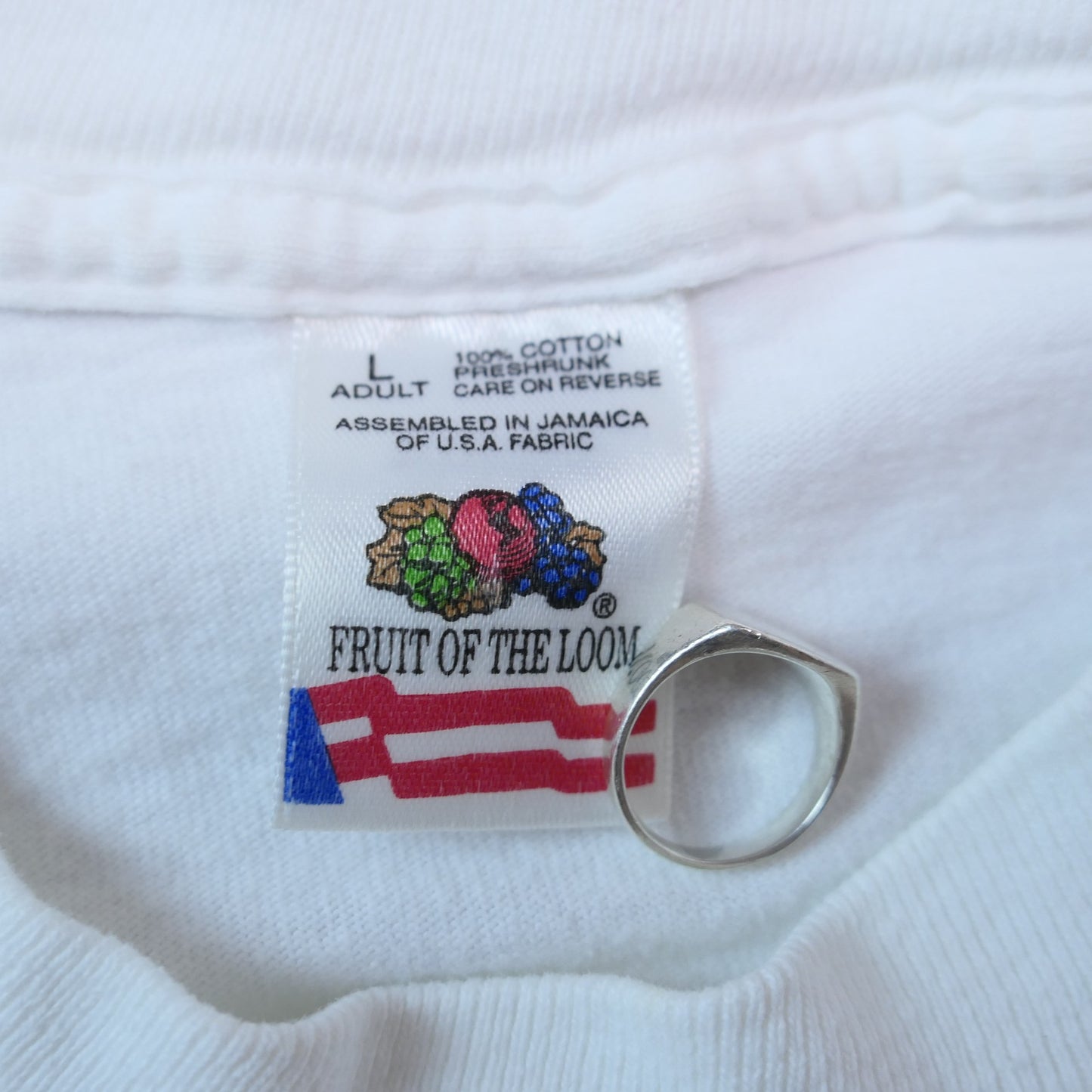 VINTAGE 90s L-XL Smily Face Tee -THREAD CONNECTIONS-