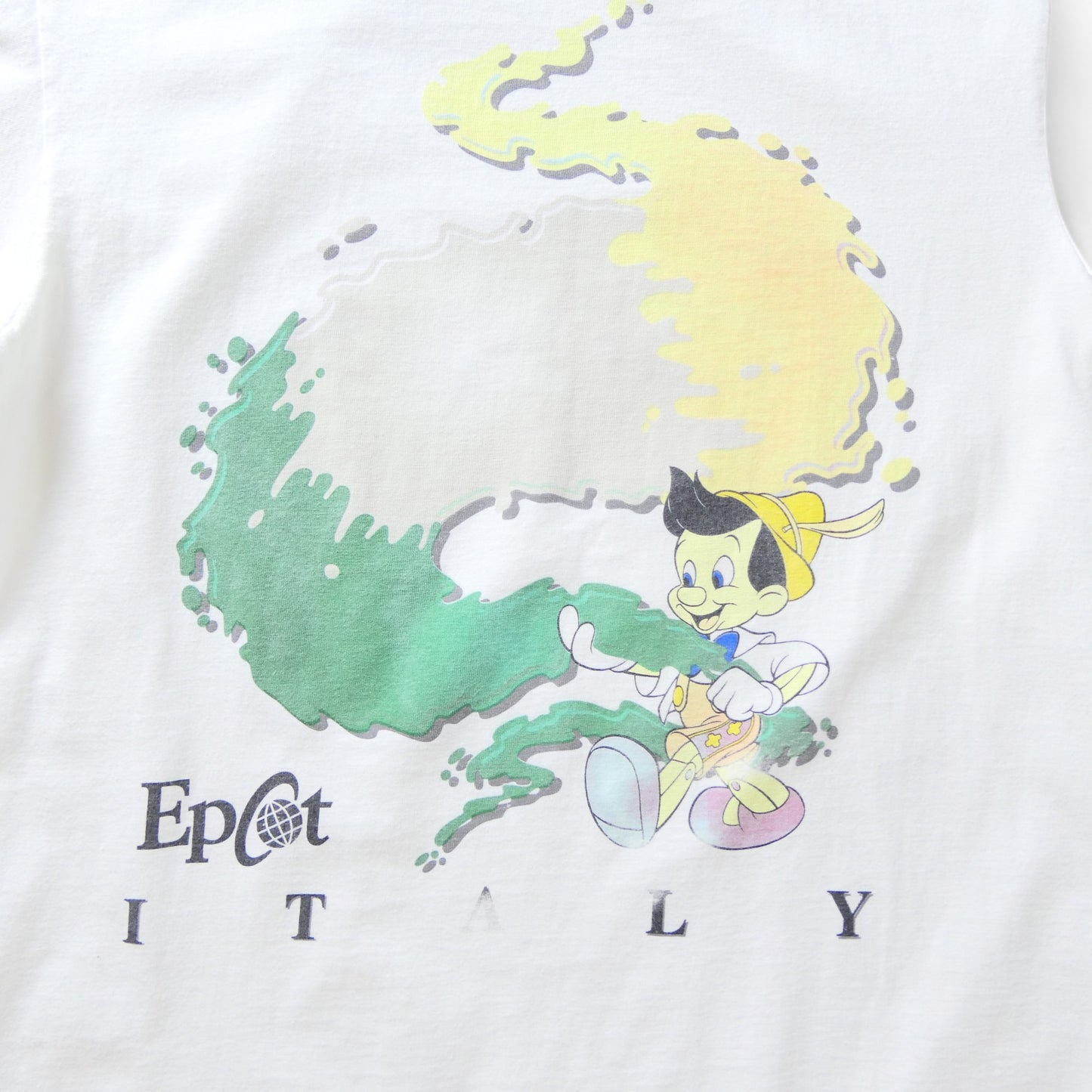 VINTAGE 90-00s M-L Character Tee "Pinocchio" -Disney-