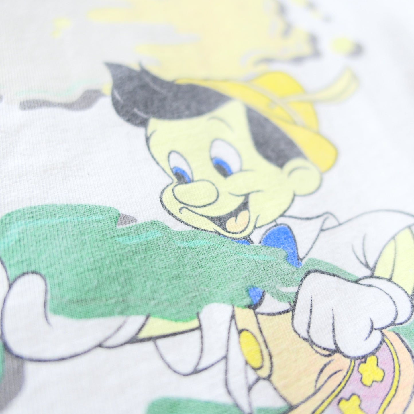 VINTAGE 90-00s M-L Character Tee "Pinocchio" -Disney-