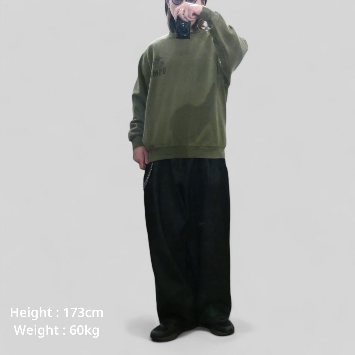 VINTAGE 90-00s L-XL Military Sweat -USMC-