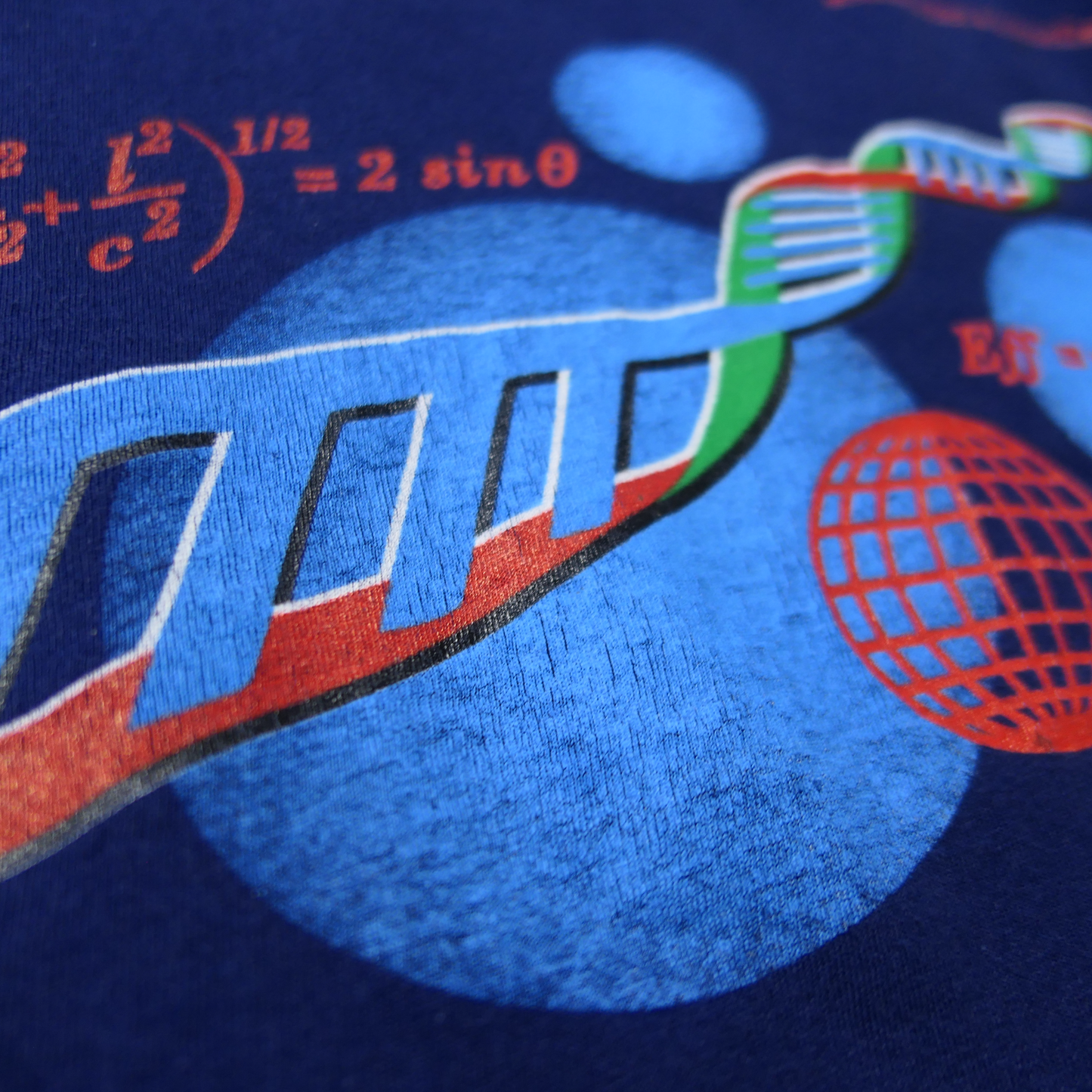 90s Scientific Tee -DNA-