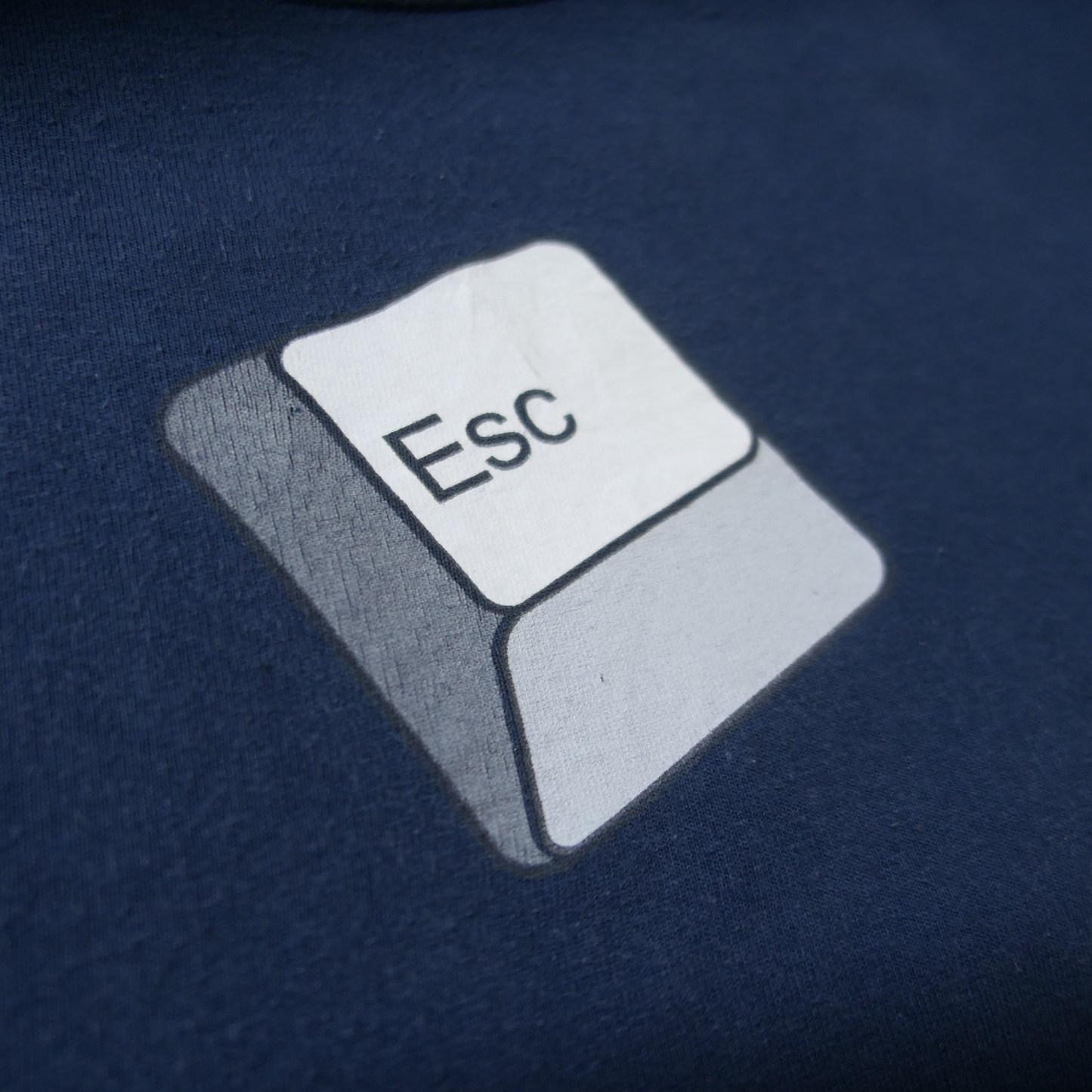 90s~00s "Esc" Key Tee -ThinkGeek-⠀