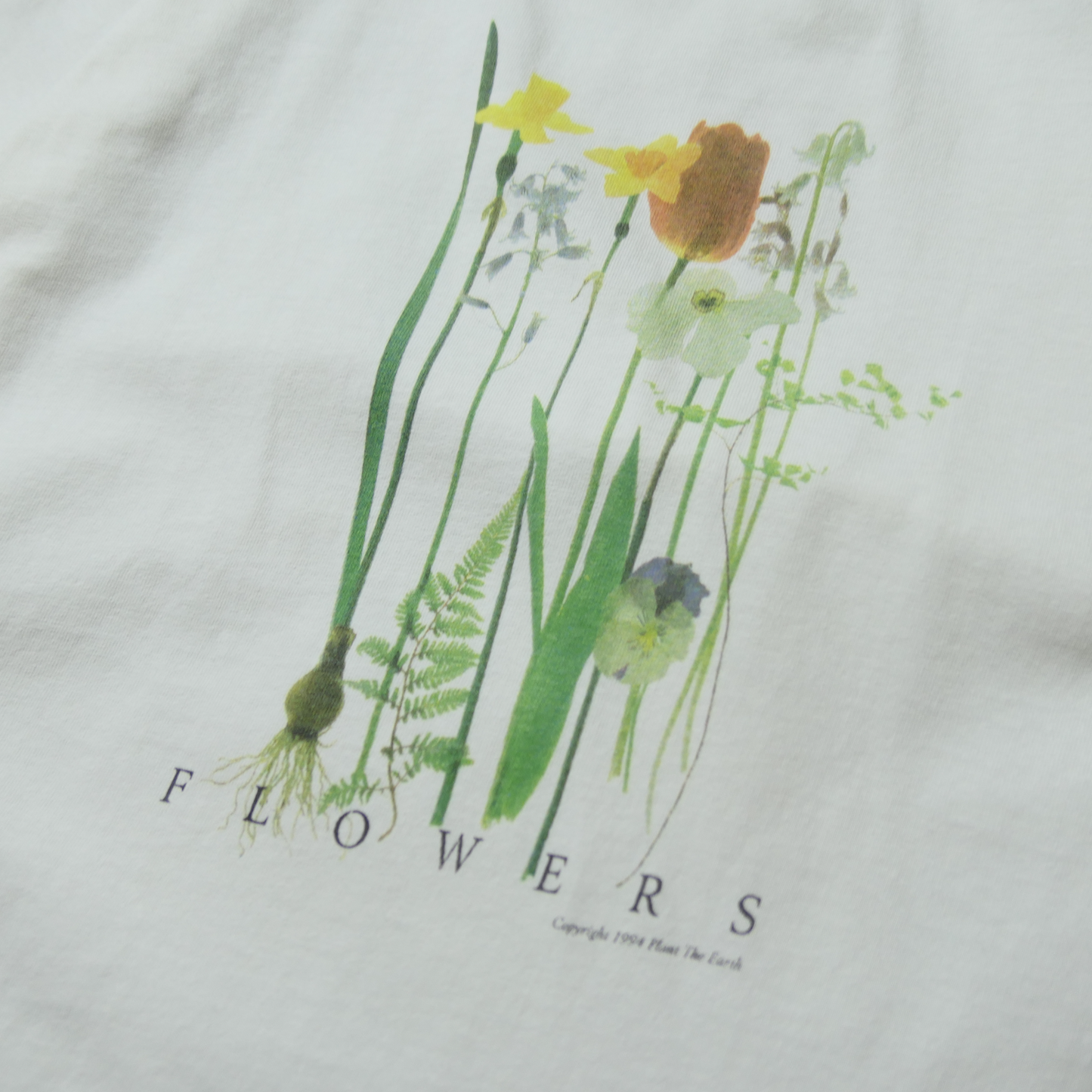 90s Flower Art Tee -Planet The Earth-