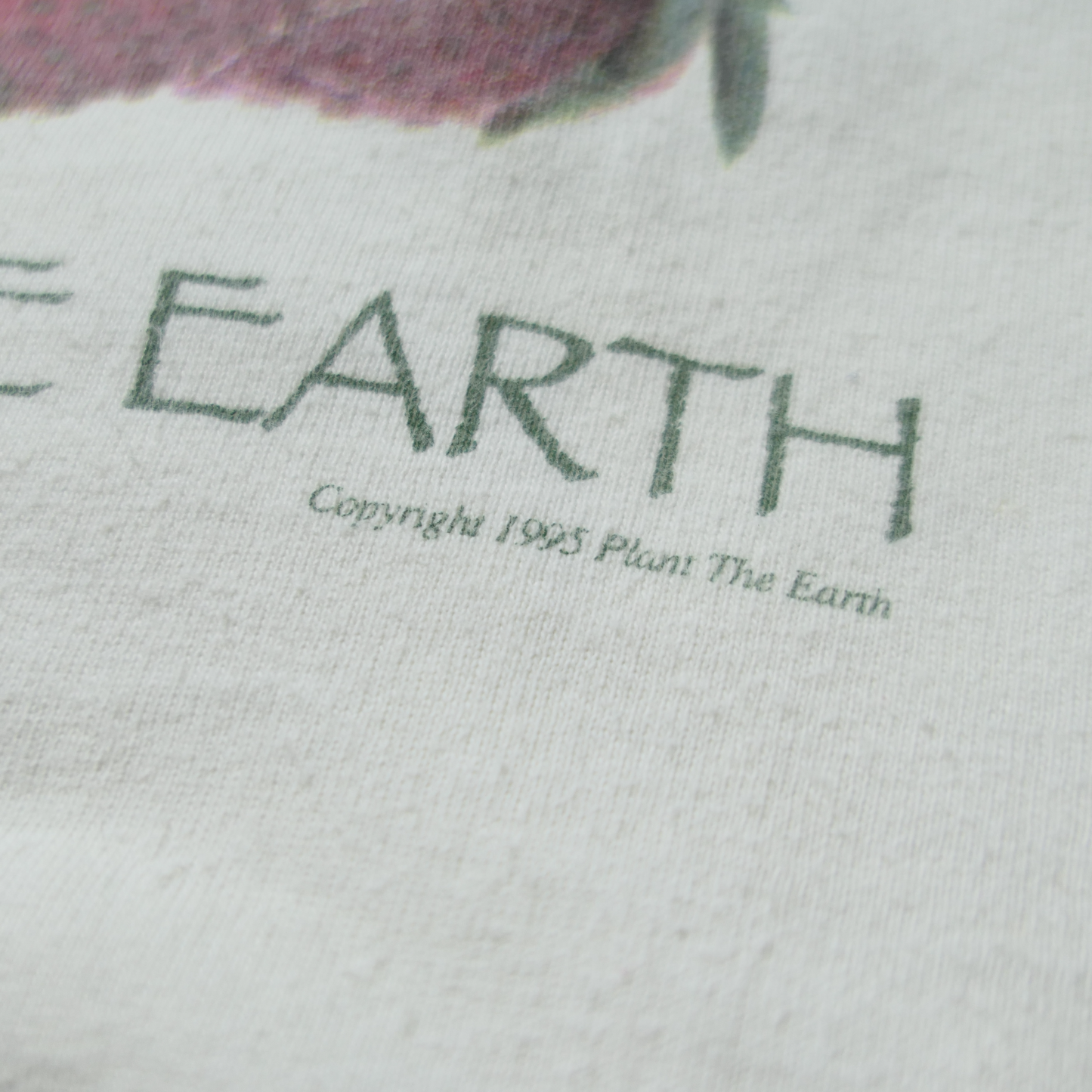 90s Fruit Art Tee -Planet The Earth-