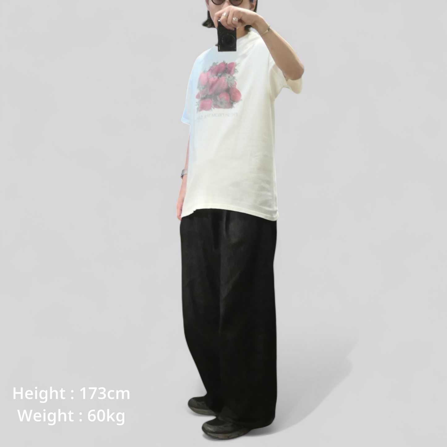 90s Fruit Art Tee -Planet The Earth-