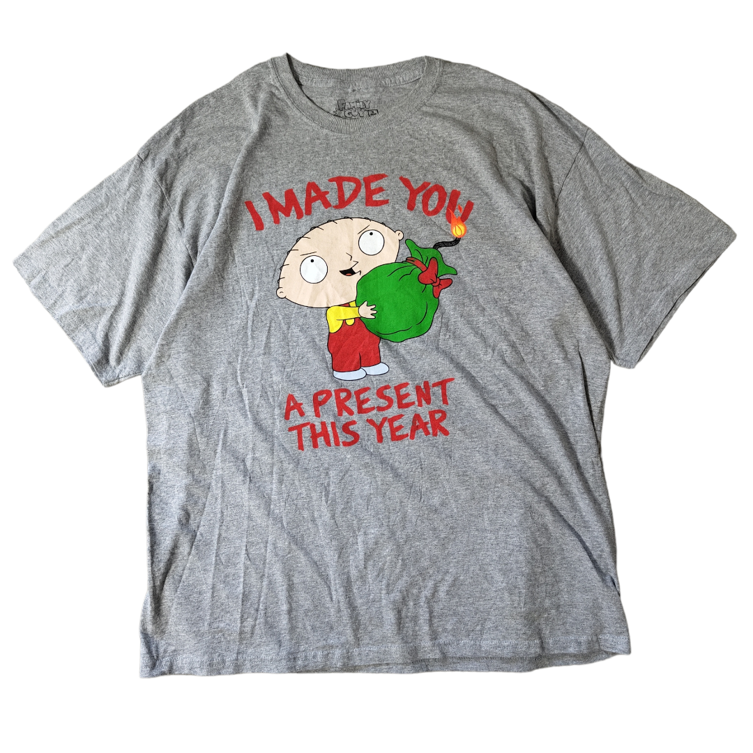 USED XL Character T-shirt -FAMILY GUY-
