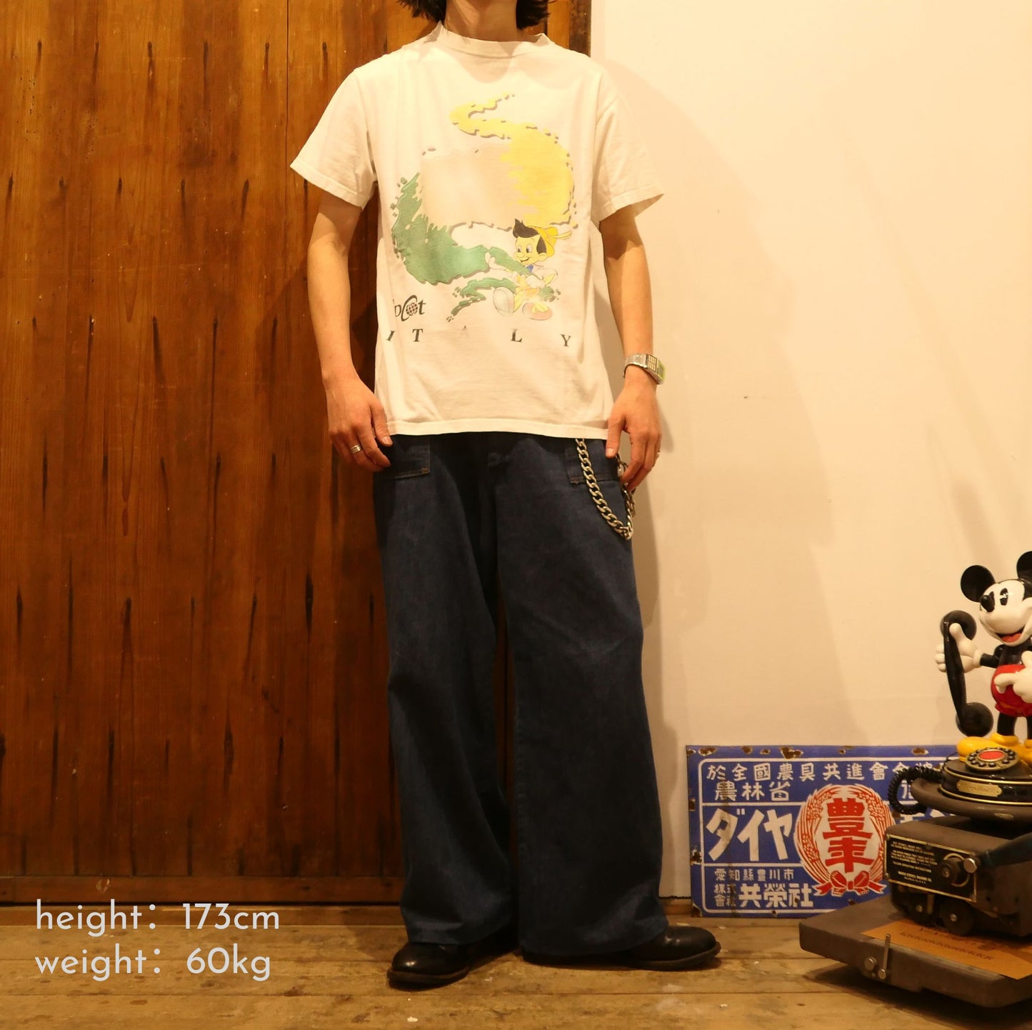 VINTAGE 90-00s M-L Character Tee "Pinocchio" -Disney-