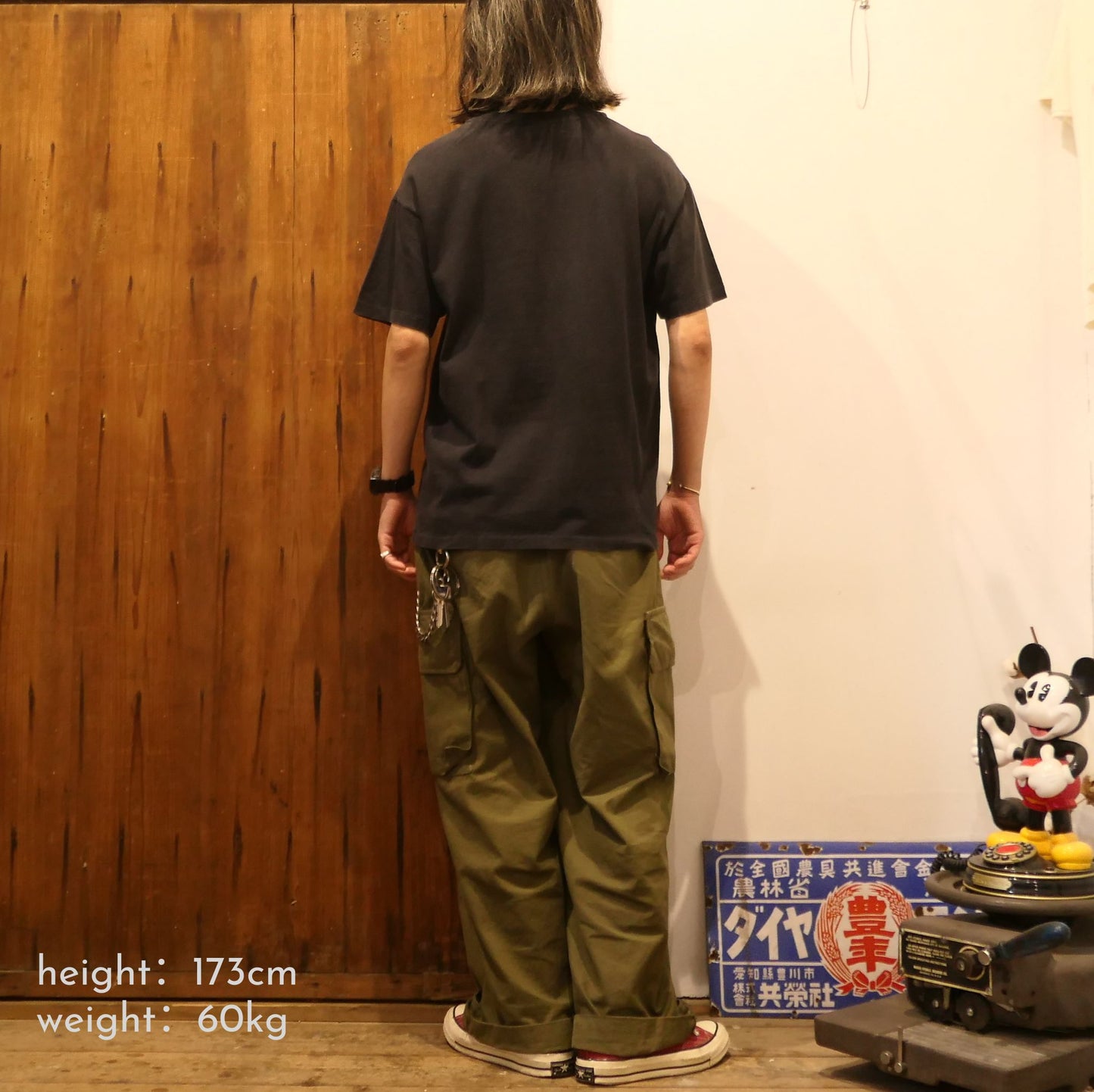 VINTAGE 90s M-L Logo Tee -Hanes-