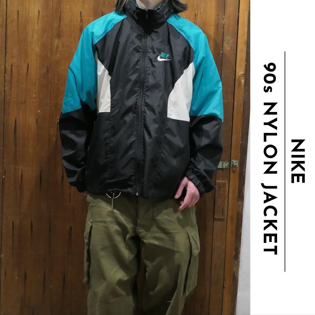 VINTAGE 90s Nylon Jacket -NIKE-