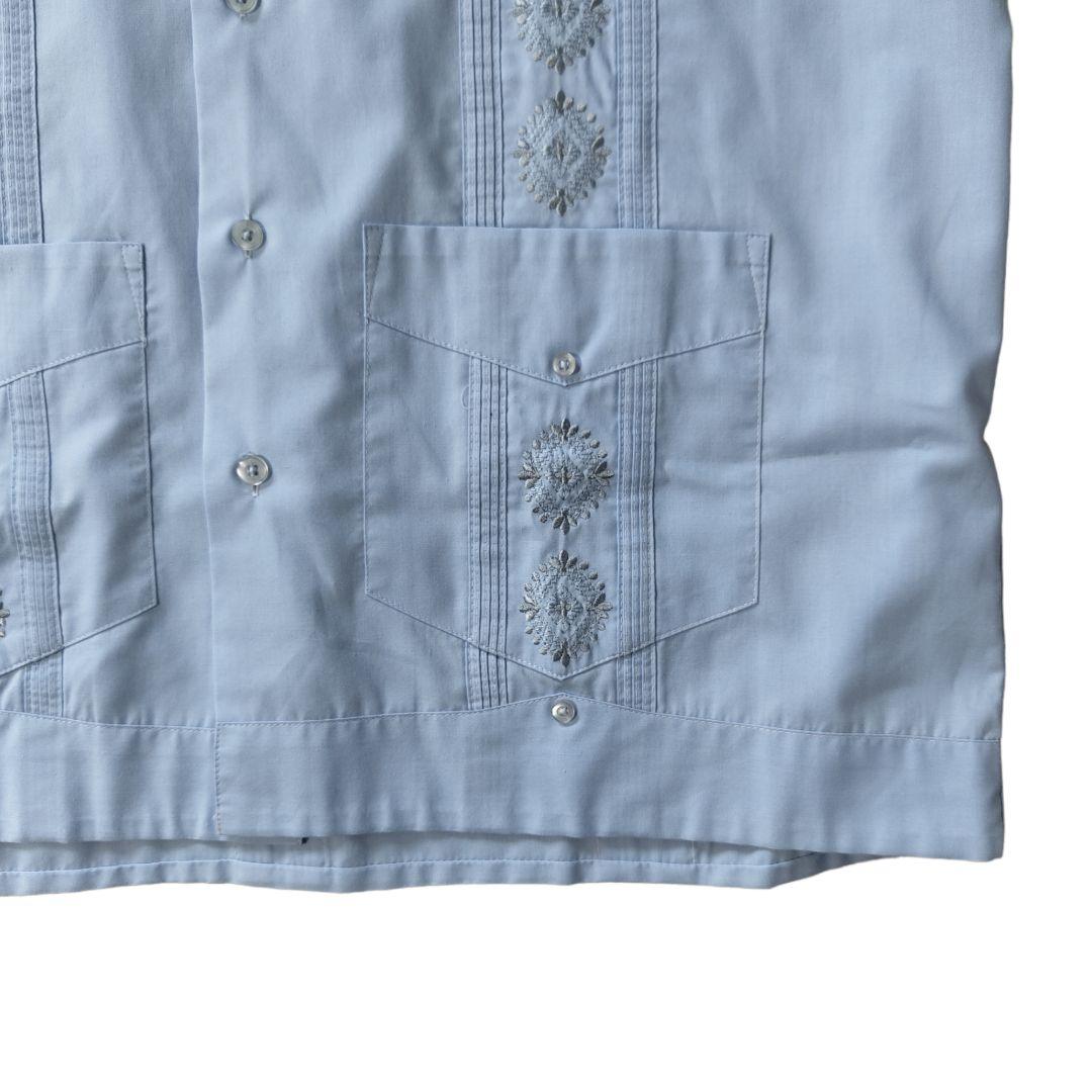 USED M Cuba shirt -the havanera co.-