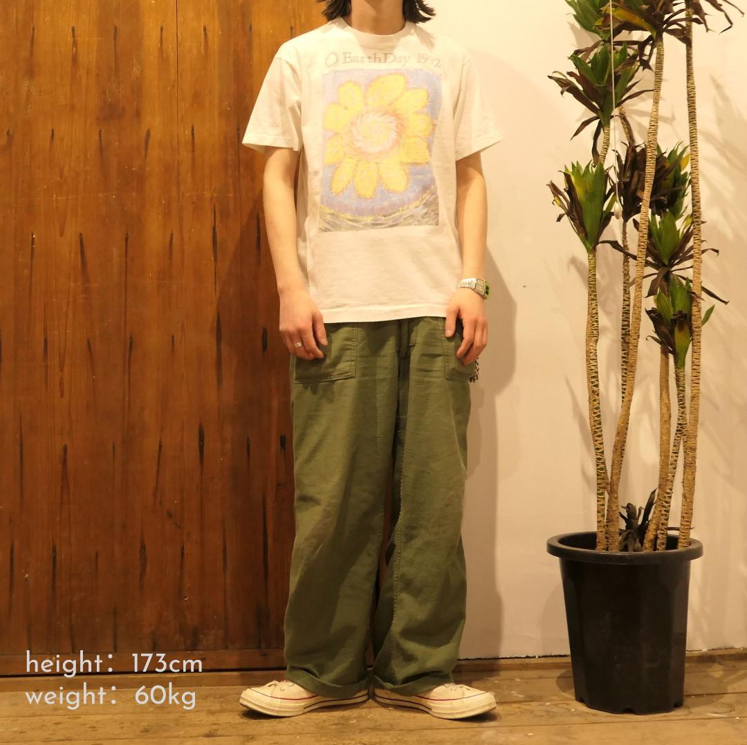VINTAGE 90s L Art Tee -EARTH DAY 1992-
