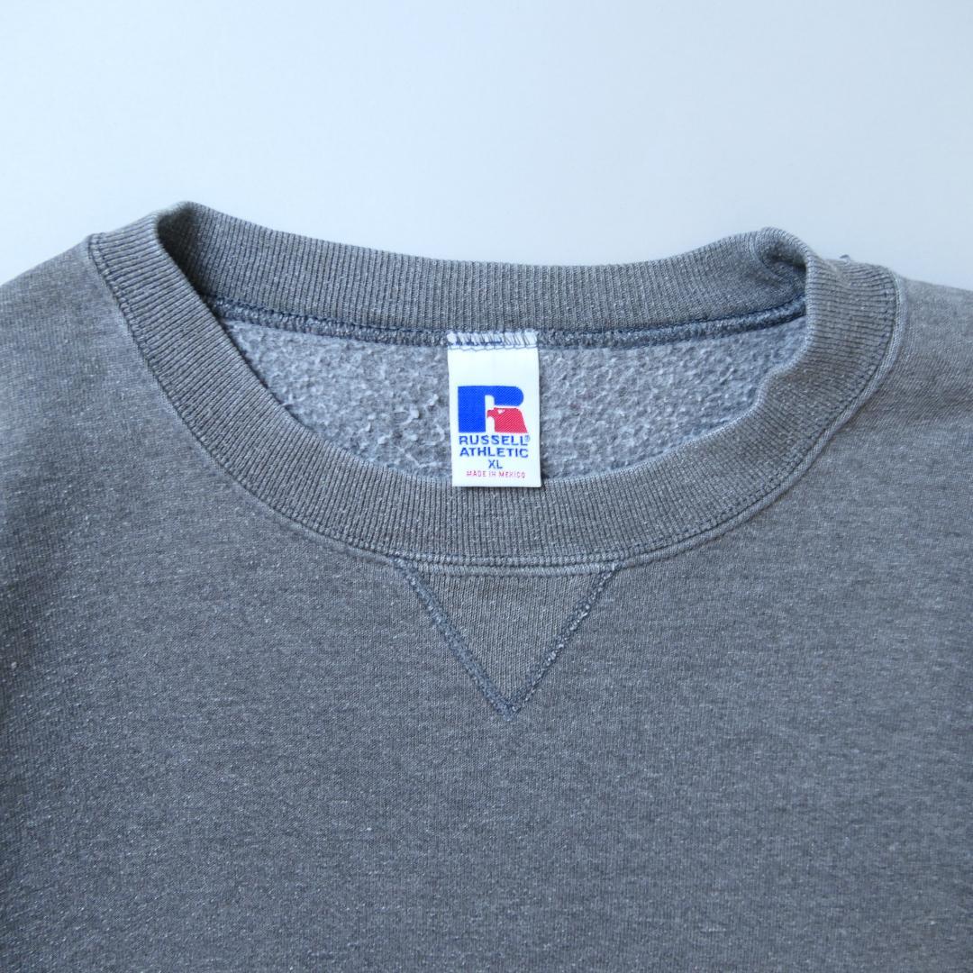 VINTAGE 90-00s XL Plain Sweatshirt -Russell Athletic-