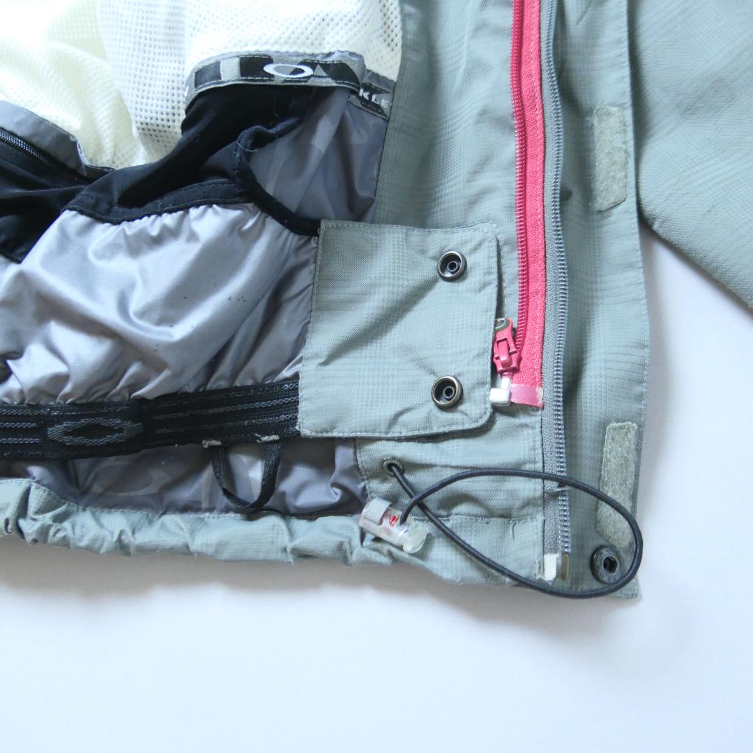 VINTAGE 90-00s L-XL Mountain Parka -OAKLEY-