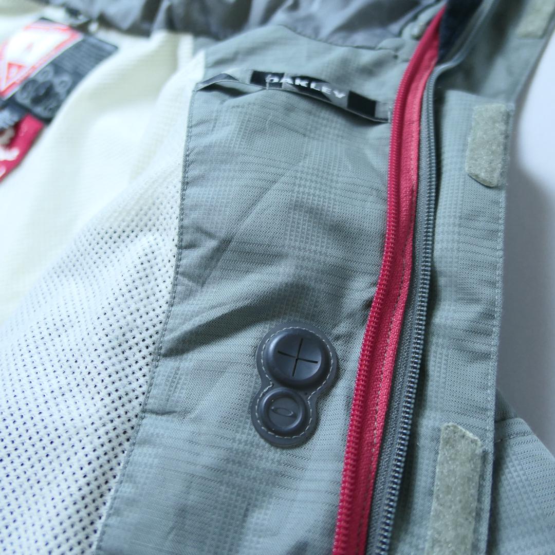 VINTAGE 90-00s L-XL Mountain Parka -OAKLEY-