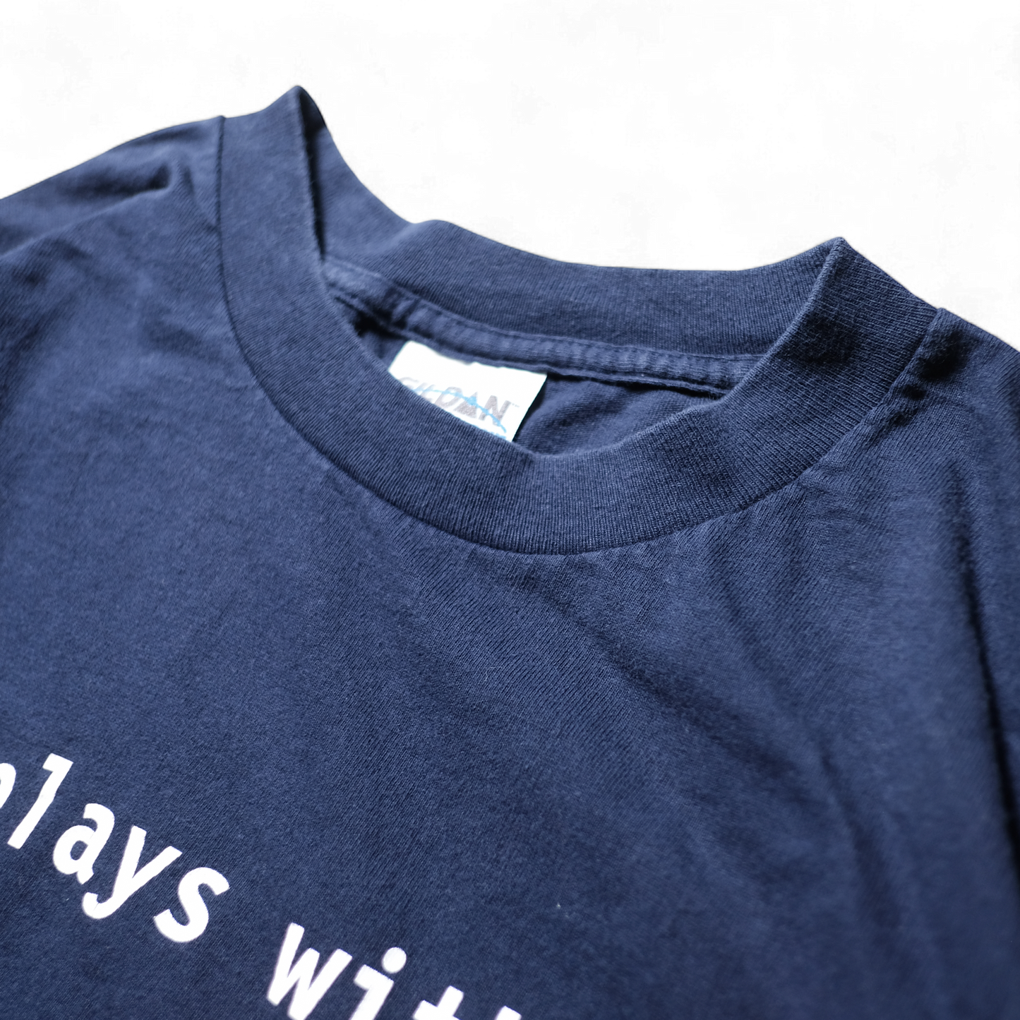 90s Message Tee "still plays with cars"⠀