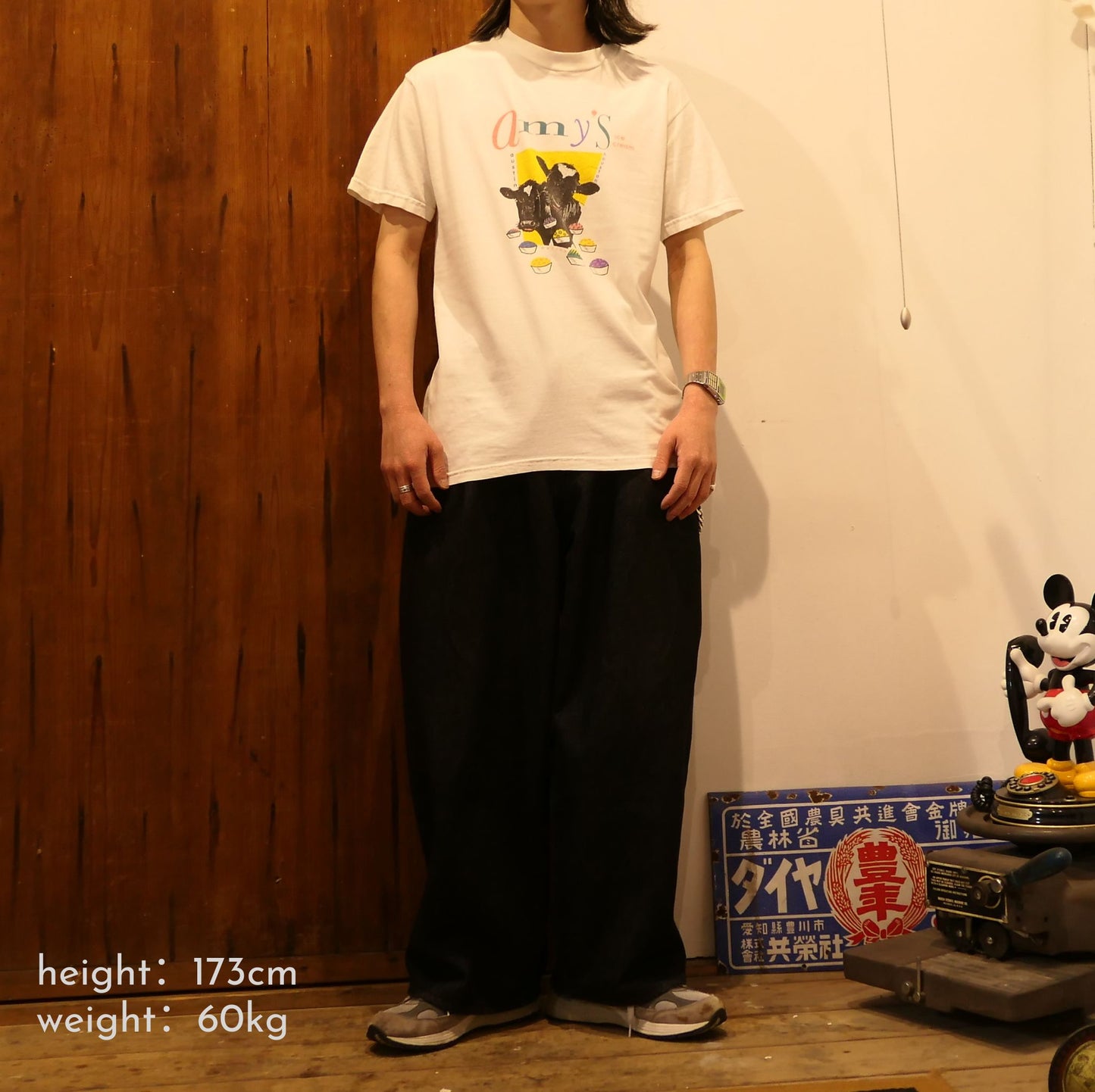 VINTAGE 90-00s L-XL Promotion Tee -amy's ice cream-