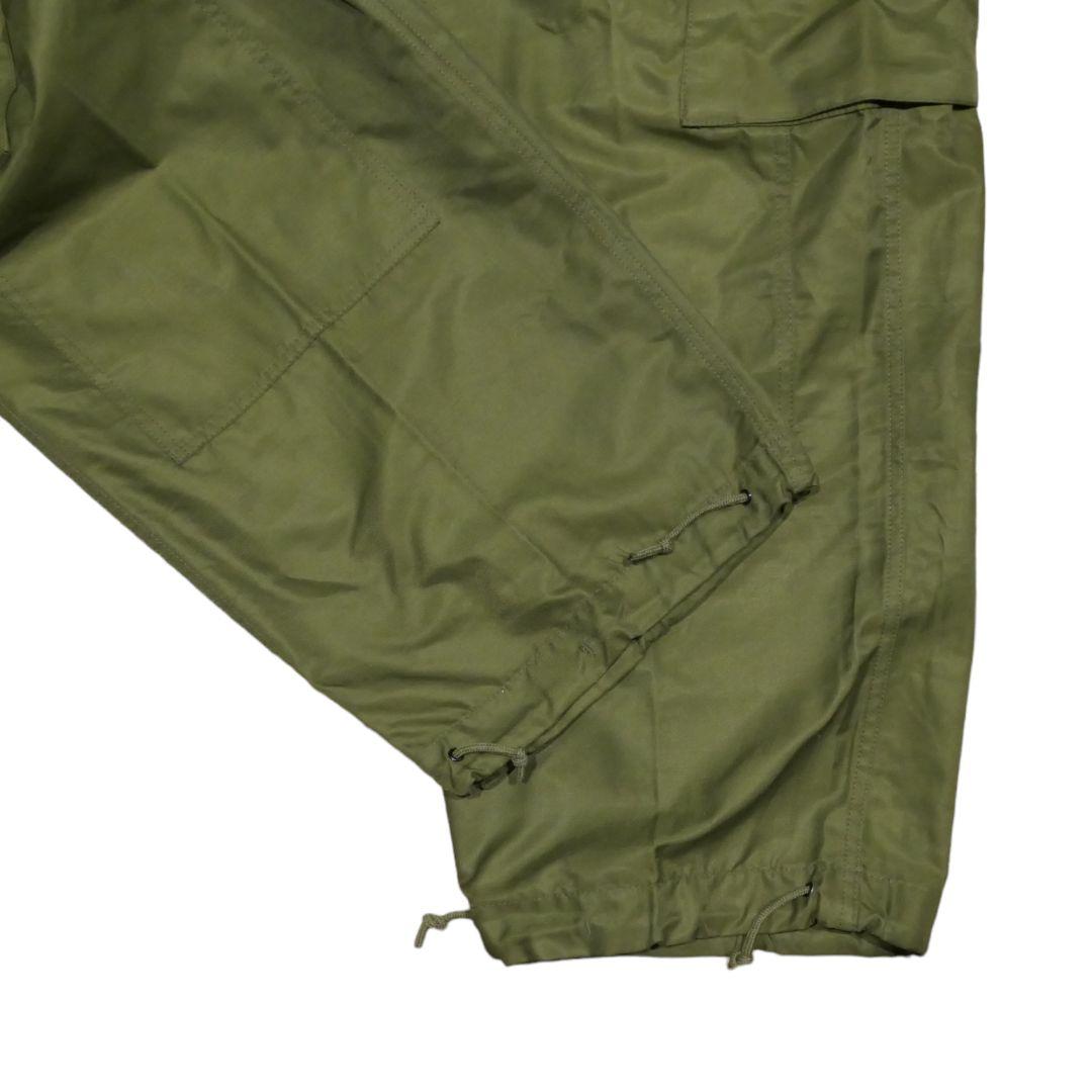 DEADSTOCK 80s L-S ECW WINDPROOF OVER PANTS -Canadian Army-