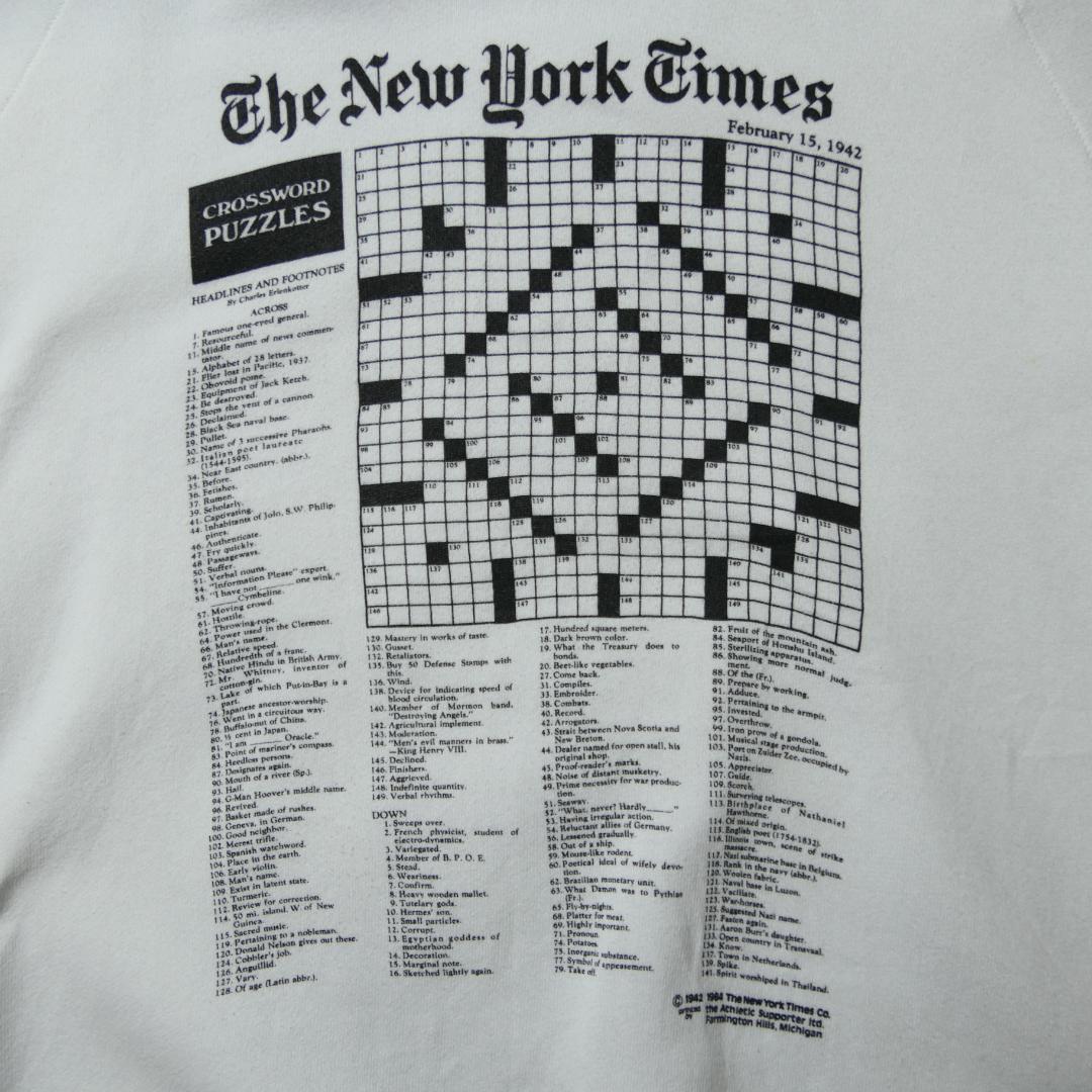 VINTAGE 80s L Newspaper Print Sweat "Crossword Puzzle" -New York Times-