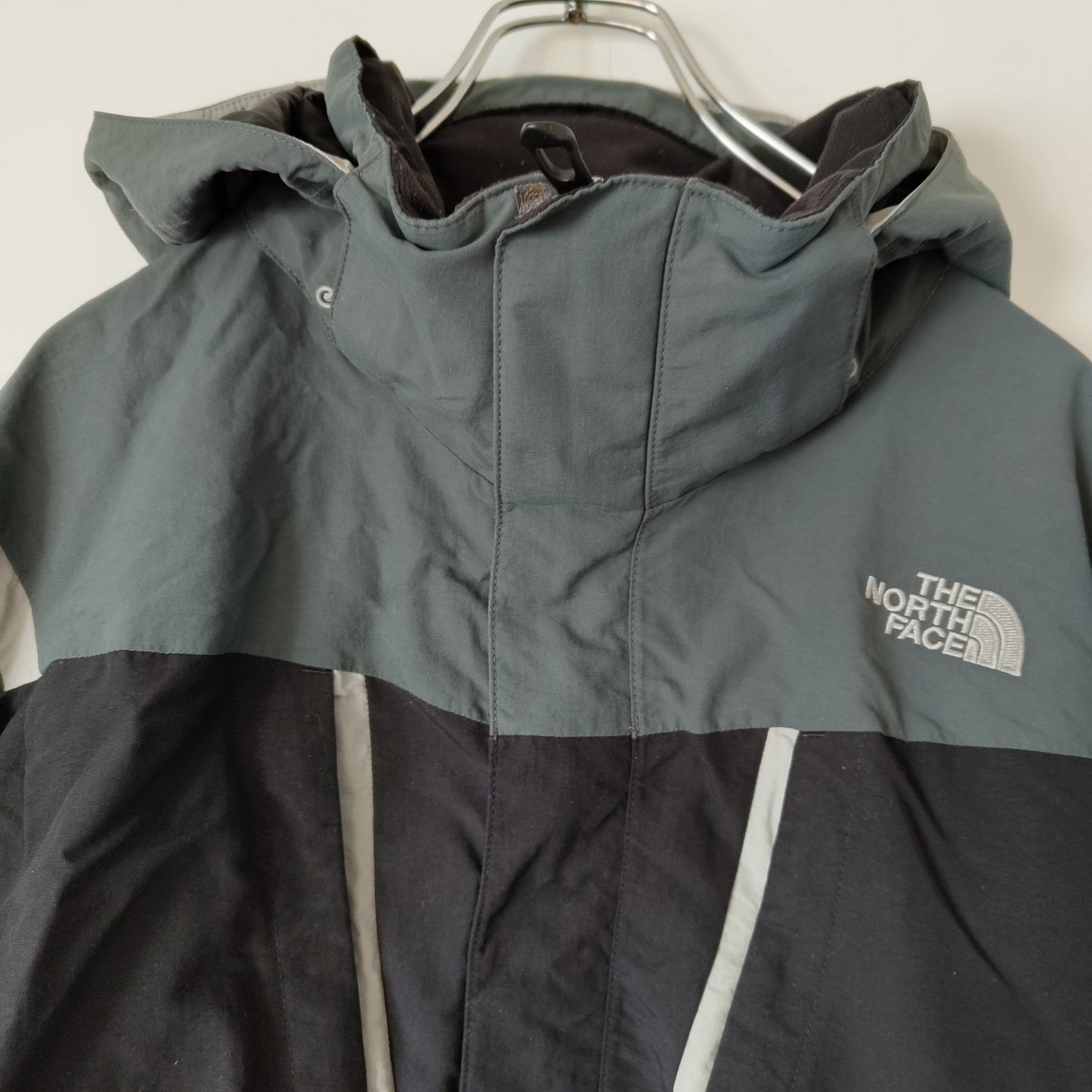 [THE NORTH FACE] nylon jacket